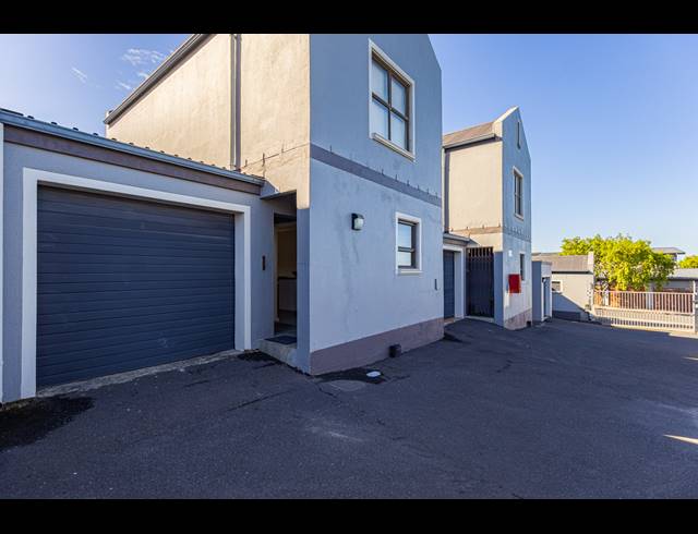 2 BEDROOM TOWNHOUSE FOR SALE IN BRACKENFELL SOUTH
